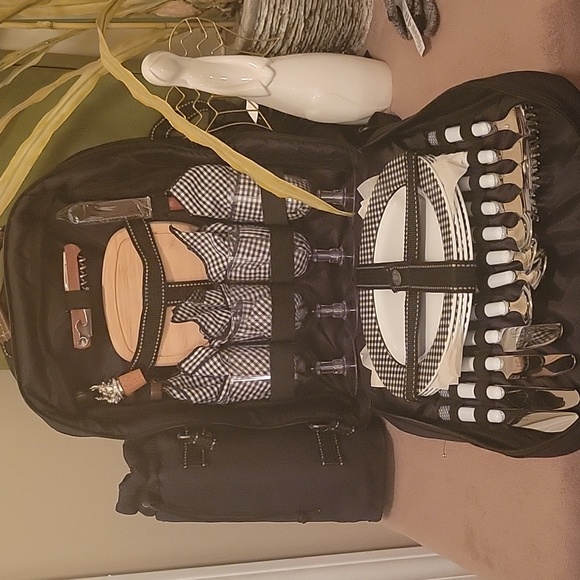 Picnic at Ascot Bags Picnic At Ascot 4 Person Backpack With